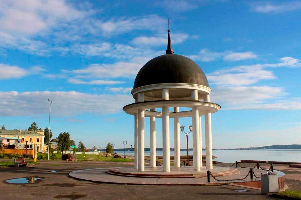 Ротонда на Онежской набережной