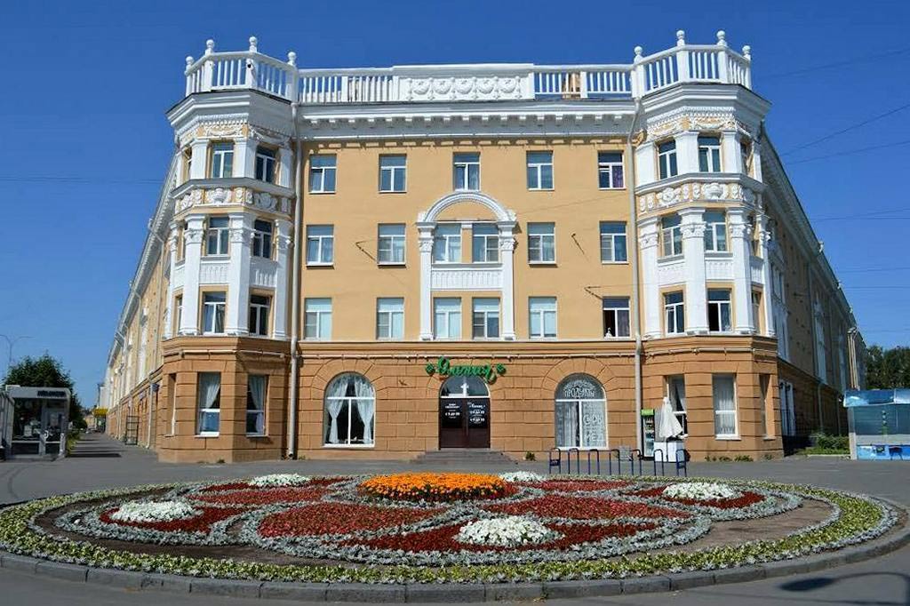 Дом на Театральной площади